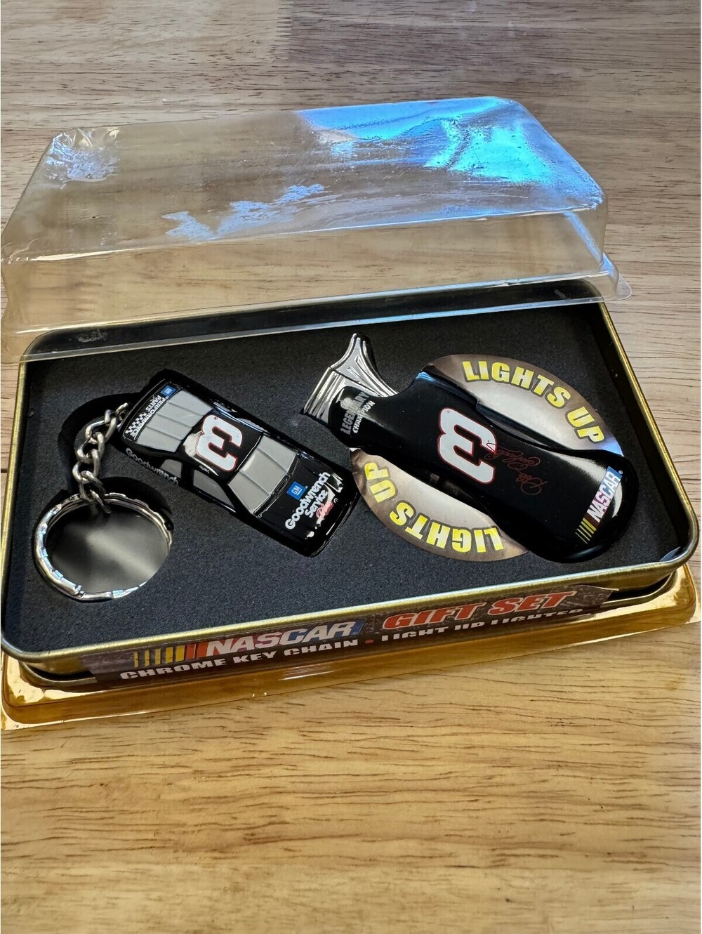 NASCAR Dale Earnhardt #3 Chrome Key Chain & Light Up Lighter Gift Set 2004